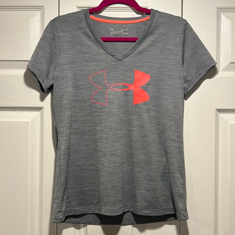 Under Armour Tshirt.